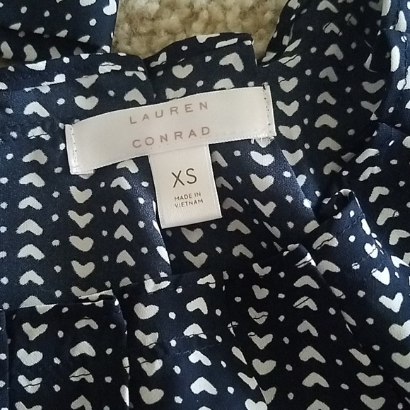 LC Heart Blouse - Picture 2 of 4